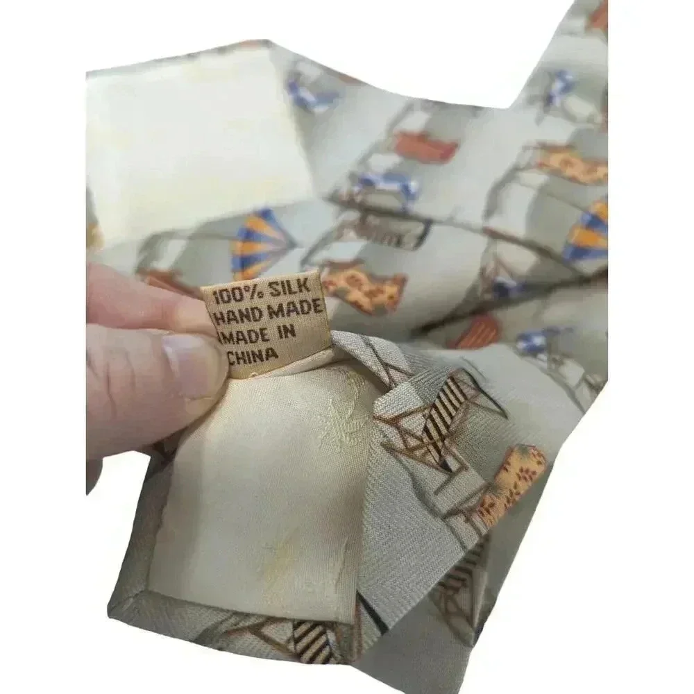TOMMY BAHAMA 100% Silk Tie Men's Beach Chair Lounge‎ Necktie